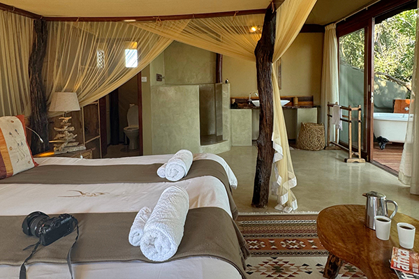 Mukambi-Safari-Luxury-Tent-3