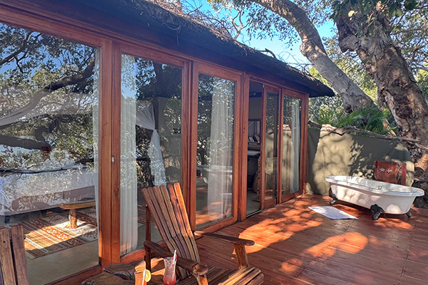 Mukambi-Safari-Luxury-Tent-4